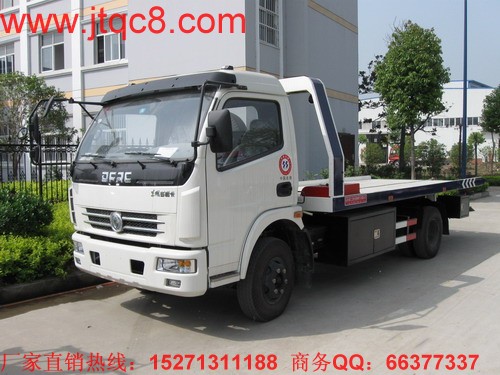 東風多利卡一拖二清障車