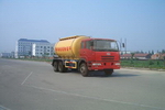 解放后八輪雙橋干混砂漿運(yùn)輸車(chē)